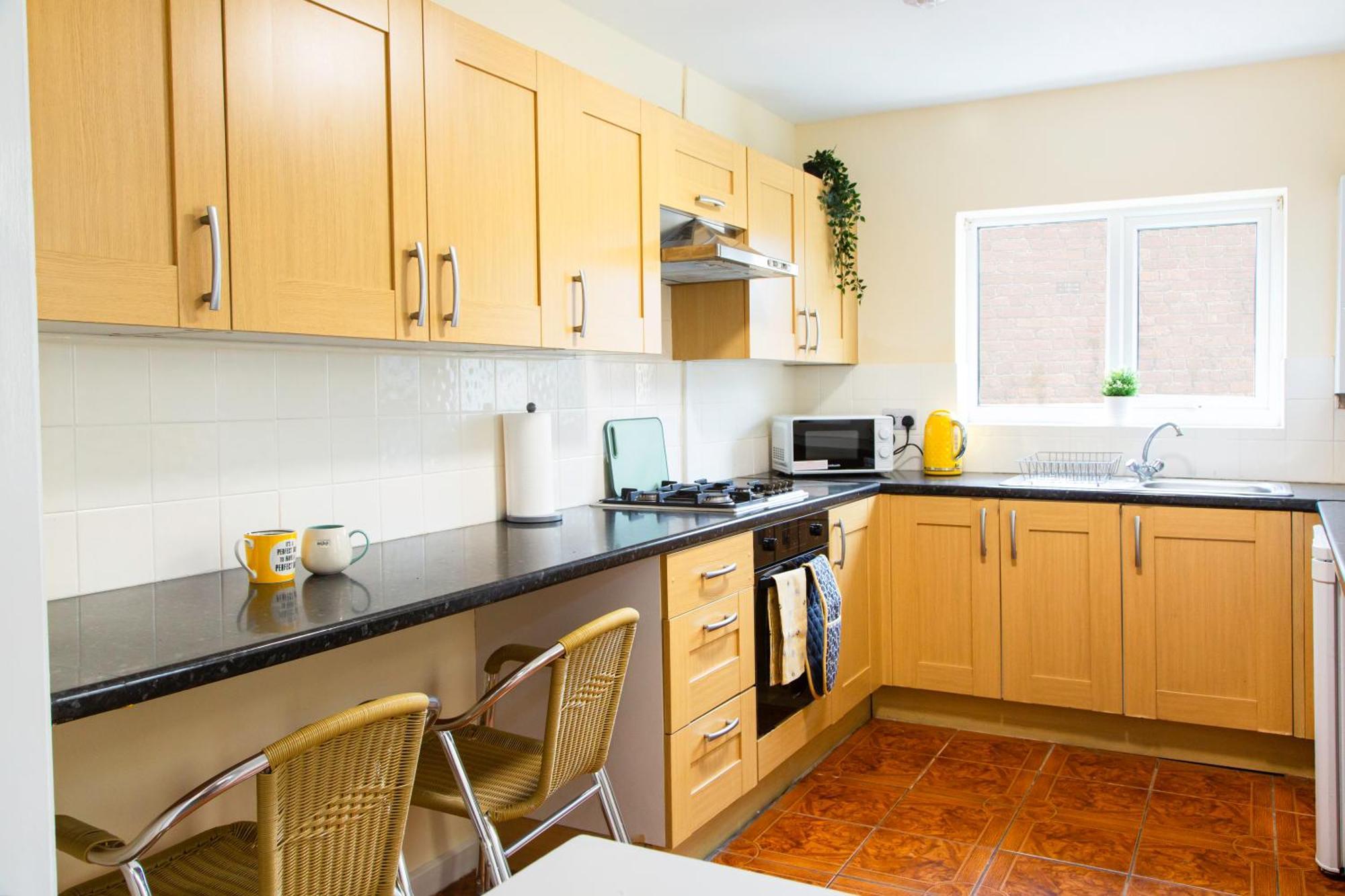 Newly Launched 3 Bedroom House With Free Parking Litherland Exterior photo