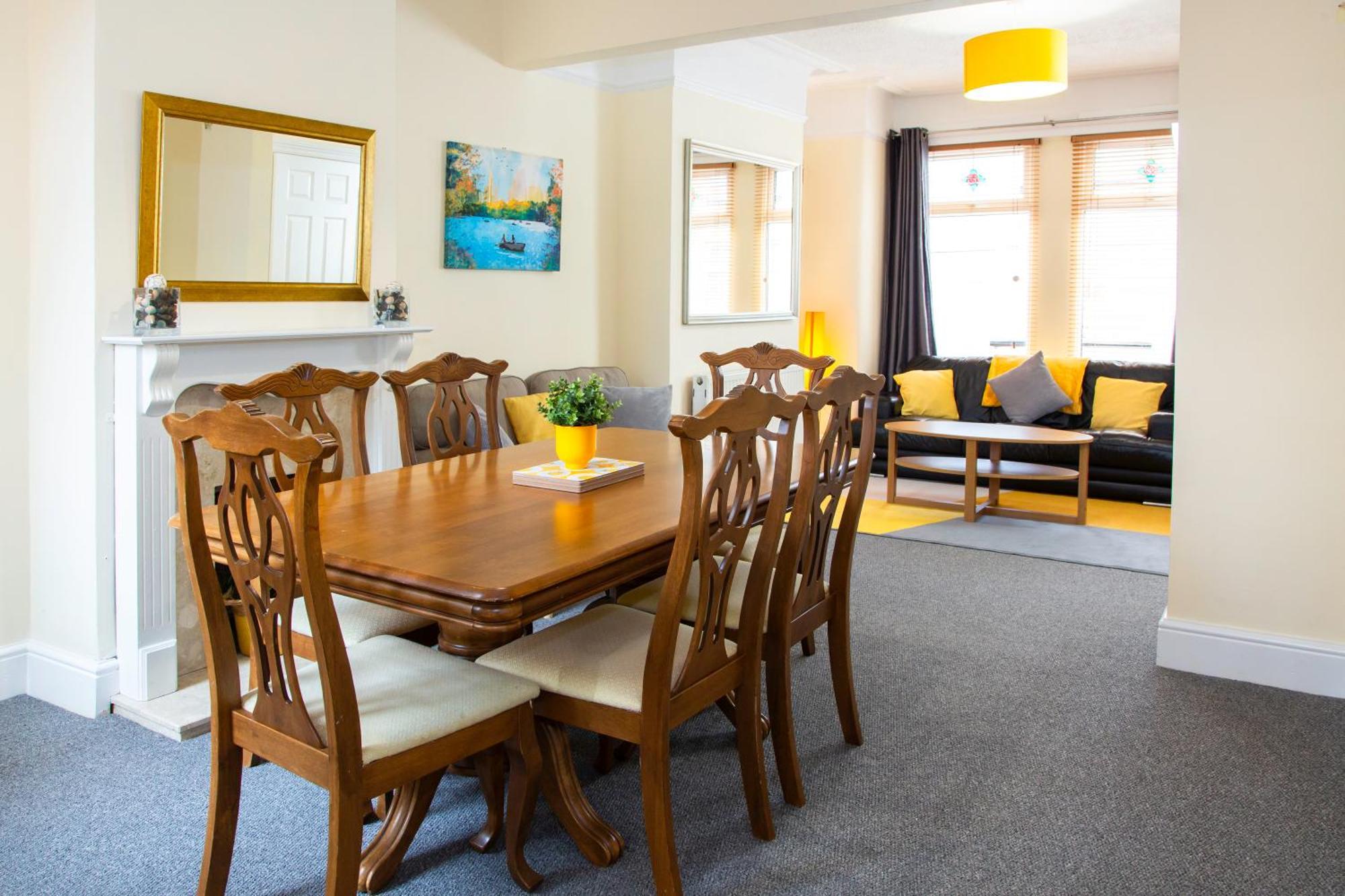 Newly Launched 3 Bedroom House With Free Parking Litherland Exterior photo